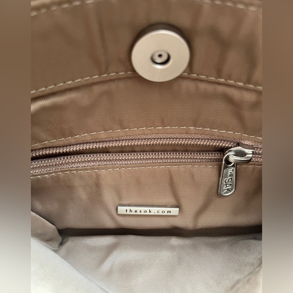 The Sak crochet shoulder bag with flap - Picture 10 of 11